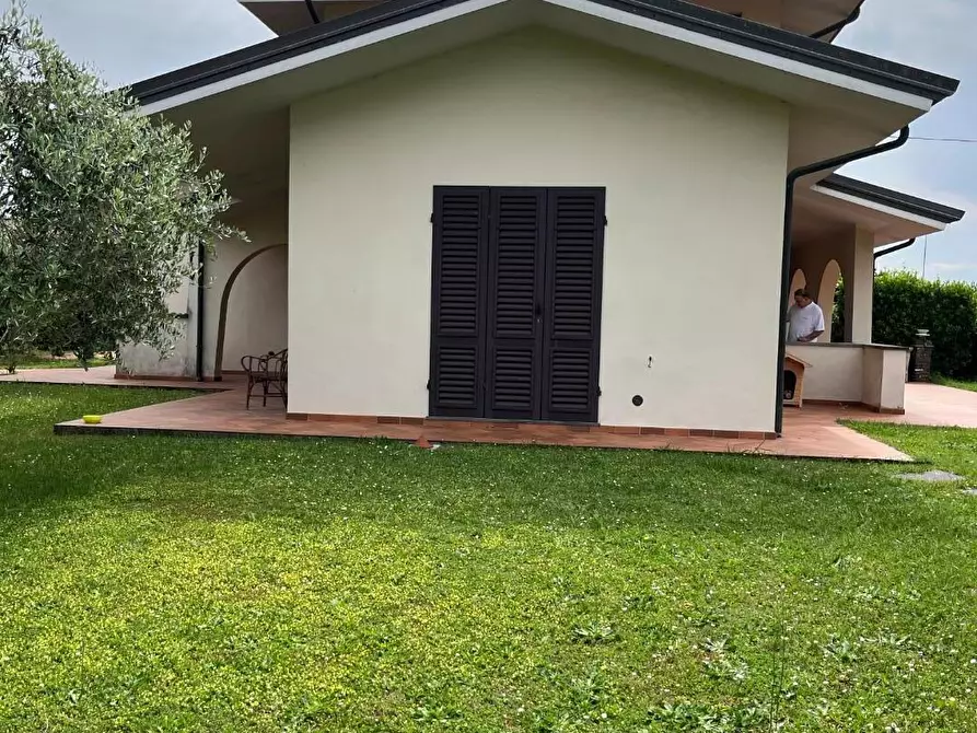 Immagine 4 di Casa indipendente in vendita  a Porcari