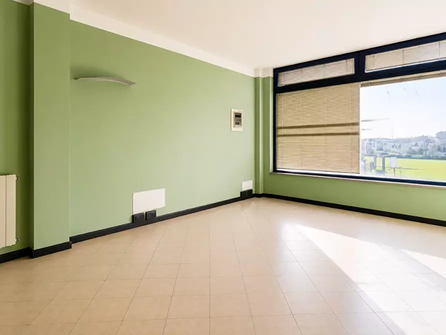 Immagine 9 di Ufficio in vendita  a Bientina