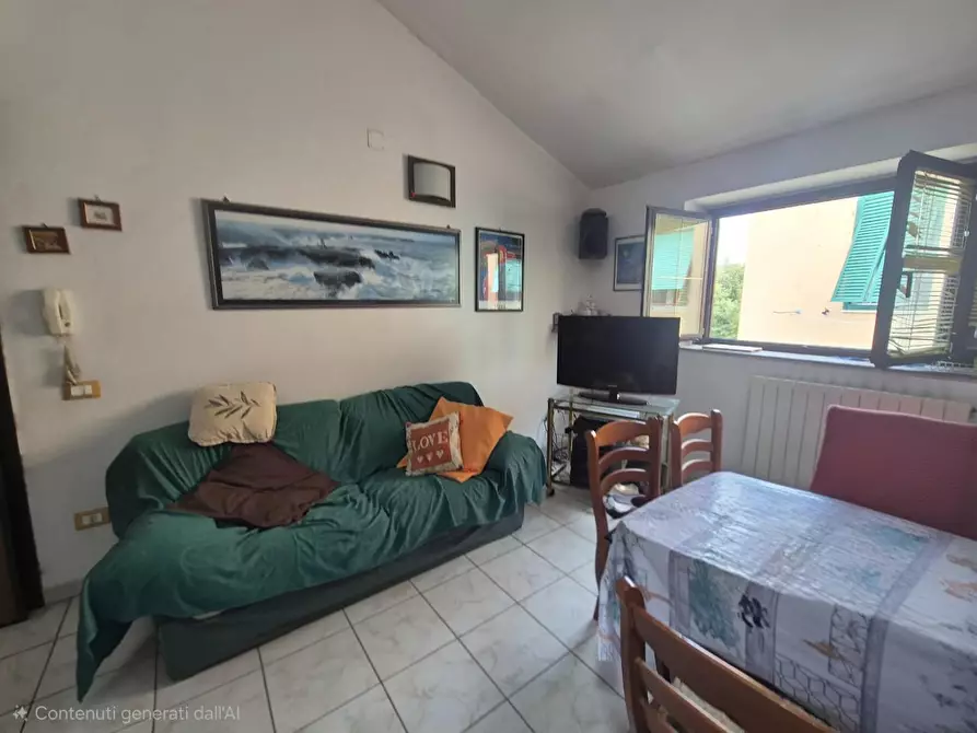 Immagine 2 di Appartamento in vendita  a Campiglia Marittima