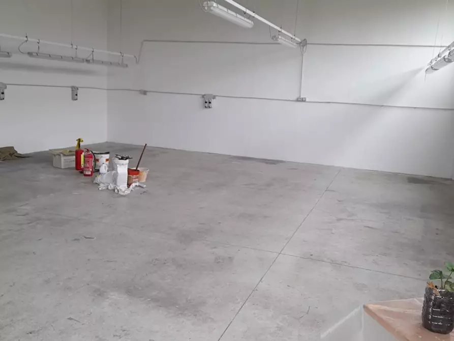 Immagine 7 di Attività artigianale in vendita  a Fucecchio