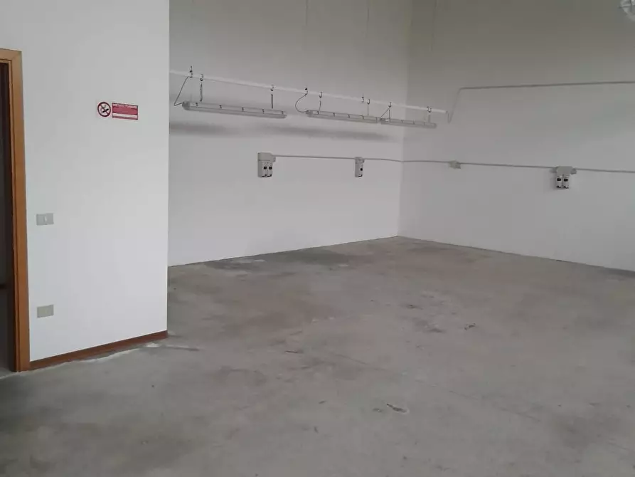 Immagine 5 di Attività artigianale in vendita  a Fucecchio