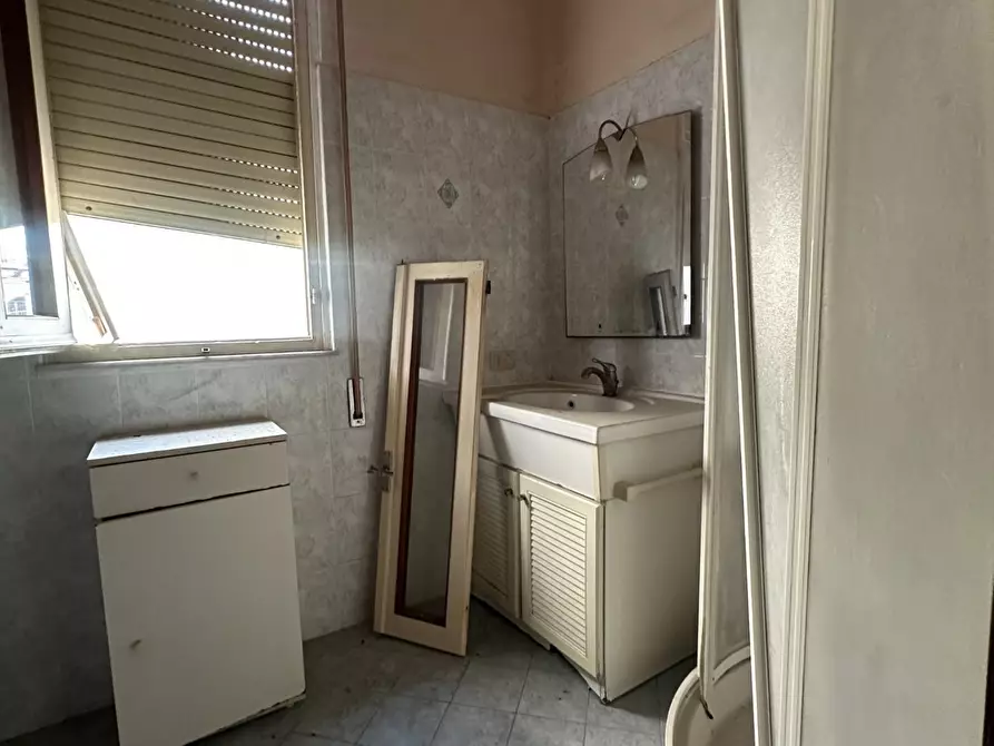 Immagine 29 di Appartamento in vendita  a Viareggio