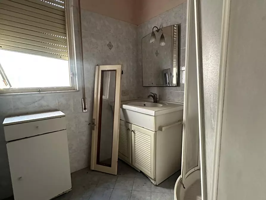 Immagine 19 di Appartamento in vendita  a Viareggio