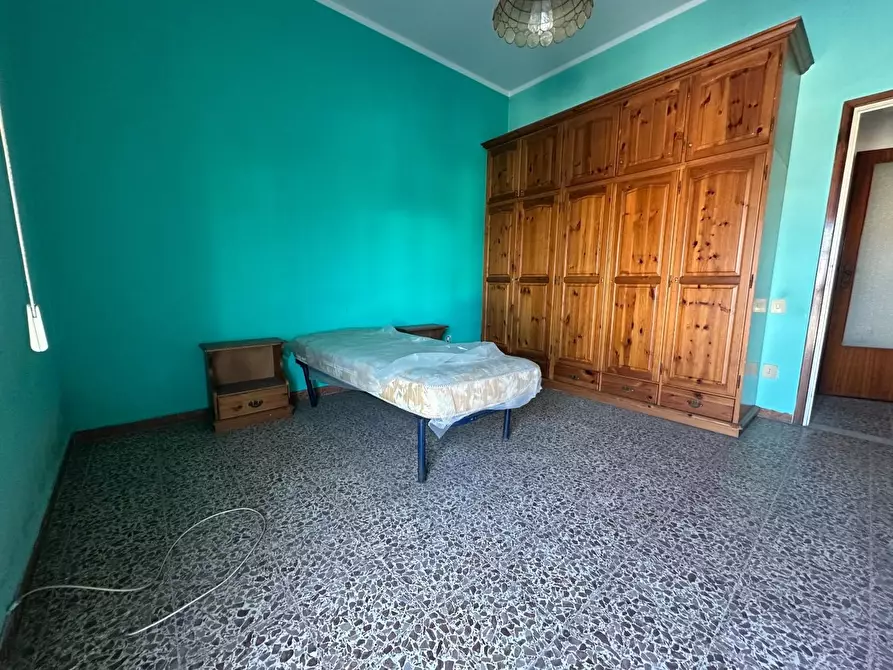 Immagine 13 di Appartamento in vendita  a Viareggio