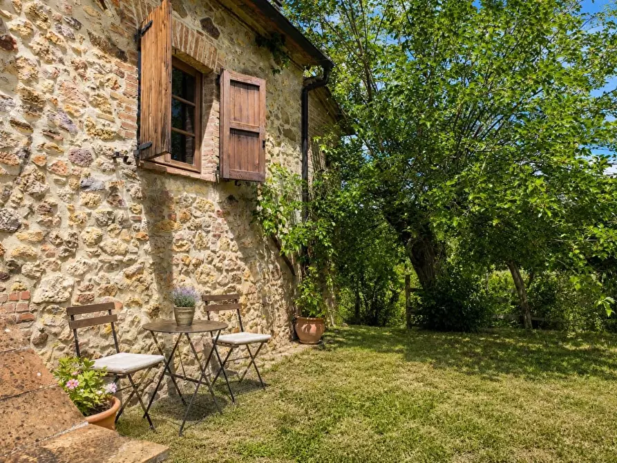 Immagine 1 di Appartamento in vendita  a Monticiano