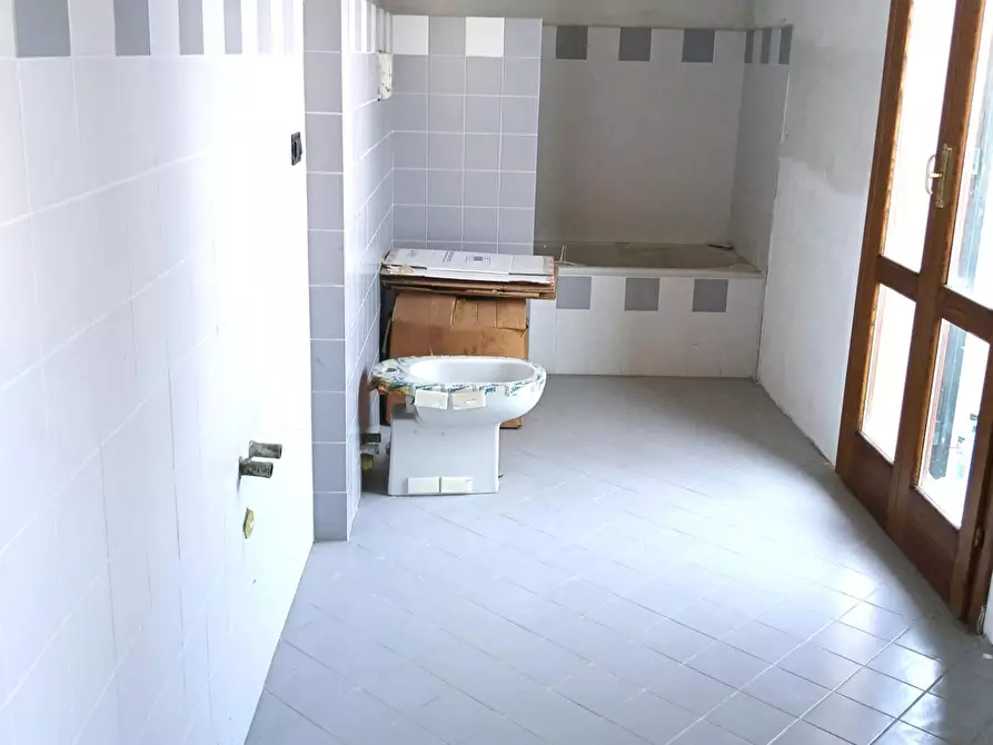 Immagine 15 di Casa indipendente in vendita  a San Giuliano Terme
