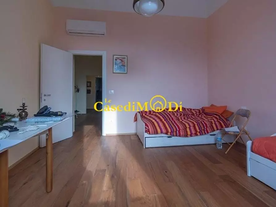 Immagine 12 di Appartamento in vendita  a Livorno