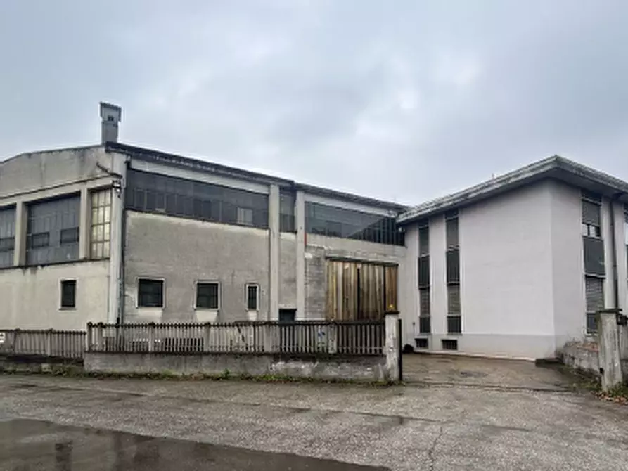 Immagine 1 di Capannone industriale in vendita  a Beinasco