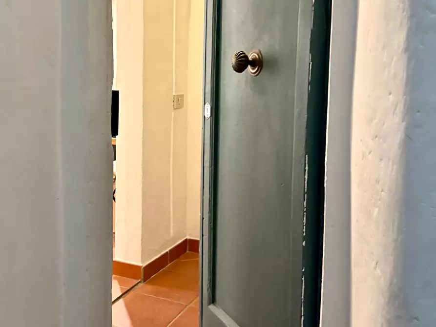 Immagine 2 di Appartamento in vendita  a Firenze