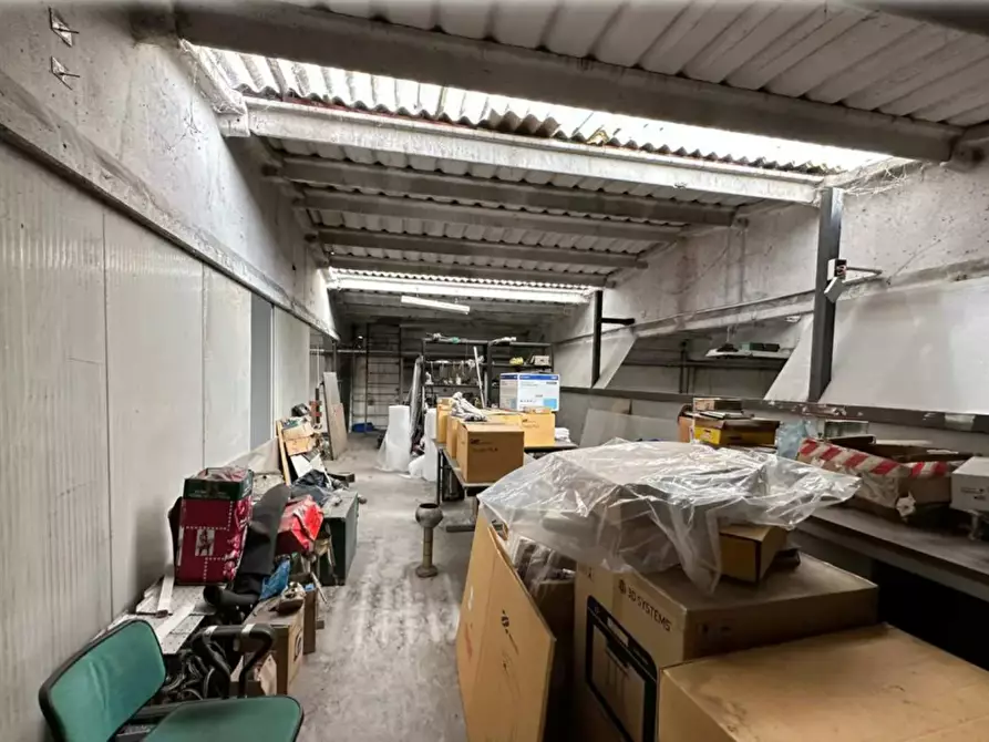 Immagine 9 di Capannone industriale in vendita  a Rondissone