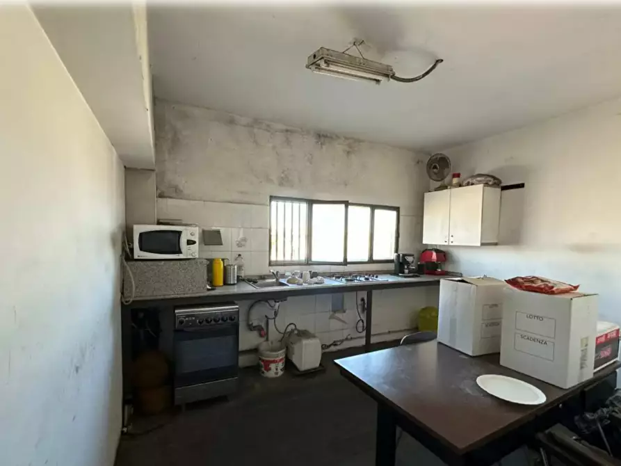 Immagine 7 di Capannone industriale in vendita  a Rondissone