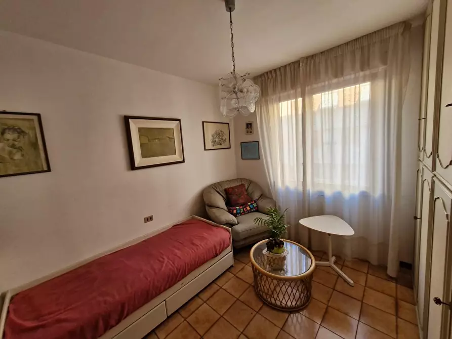 Immagine 10 di Appartamento in vendita  a Piombino