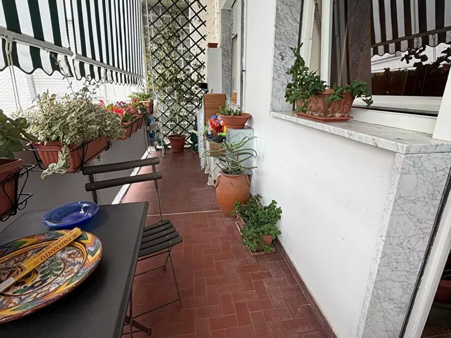 Immagine 10 di Appartamento in vendita  a Carrara
