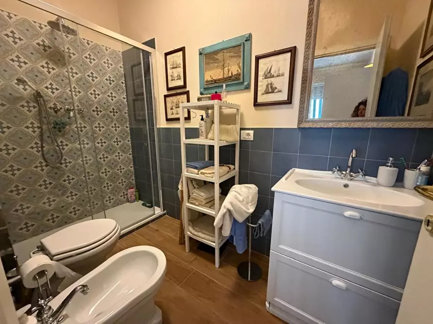 Immagine 8 di Appartamento in vendita  a Carrara