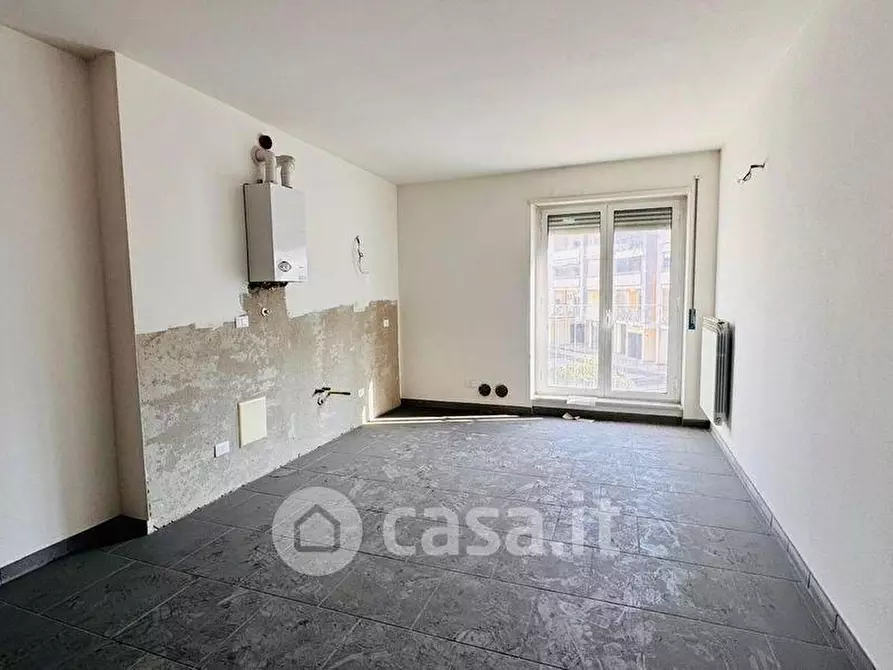 Immagine 2 di Appartamento in vendita  a Carrara