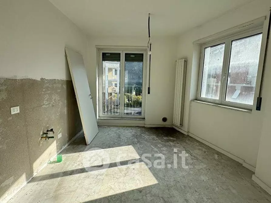 Immagine 9 di Mansarda in vendita  a Carrara