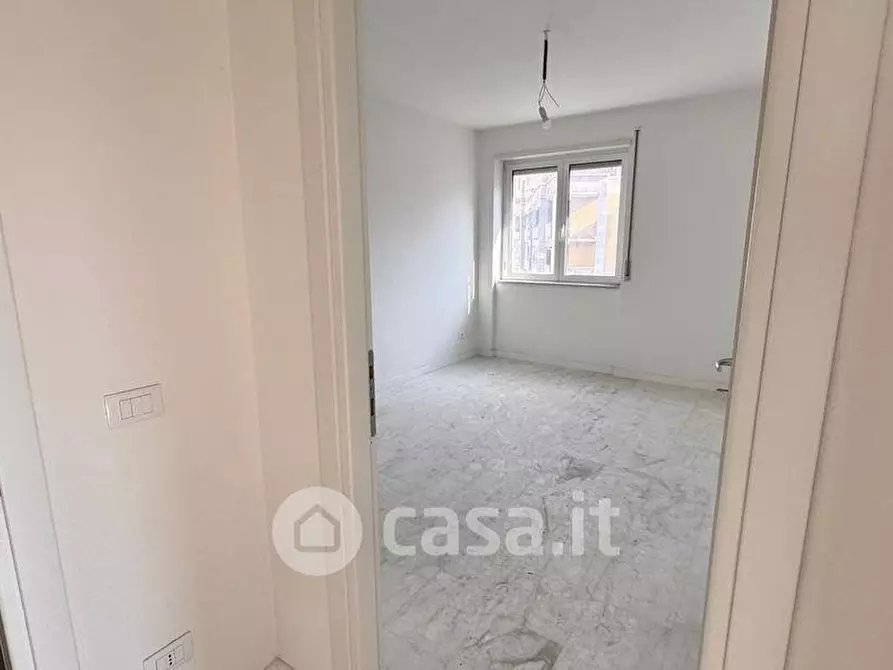 Immagine 12 di Mansarda in vendita  a Carrara