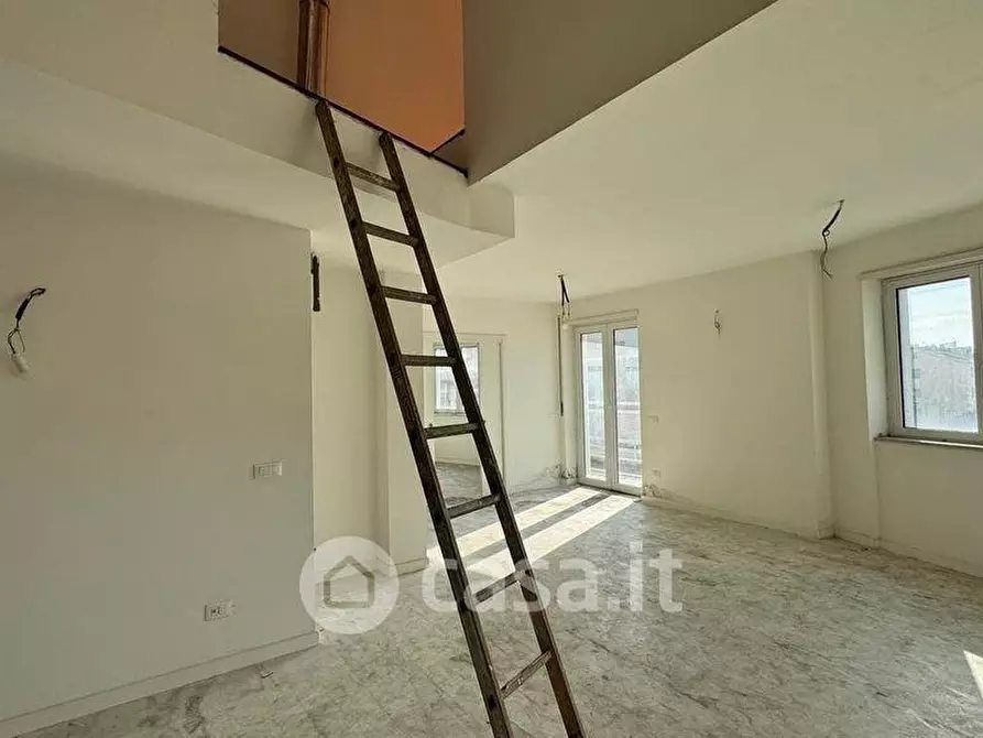 Immagine 20 di Mansarda in vendita  a Carrara
