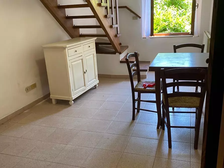 Immagine 1 di Appartamento in vendita  a Monticiano