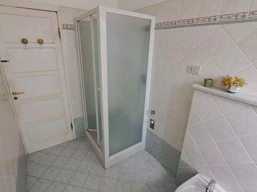Immagine 15 di Appartamento in vendita  a Rosignano Marittimo