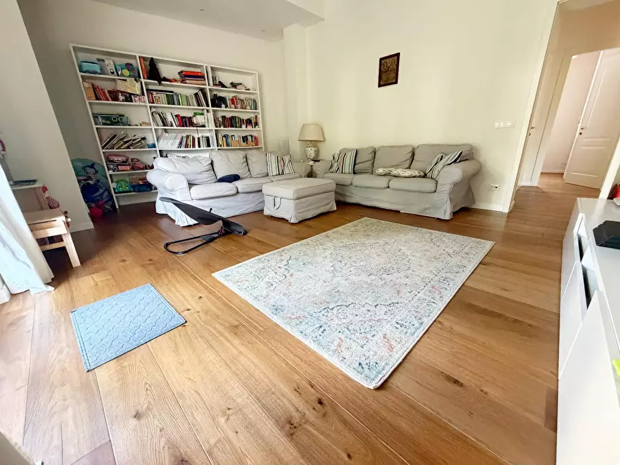 Immagine 2 di Casa indipendente in vendita  a Poggibonsi