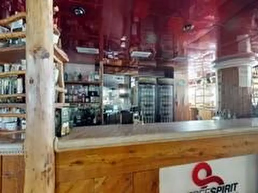 Immagine 8 di Bar / Ristorante in vendita  a Prali