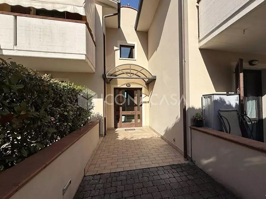 Immagine 18 di Appartamento in vendita  a Montopoli In Val D'arno