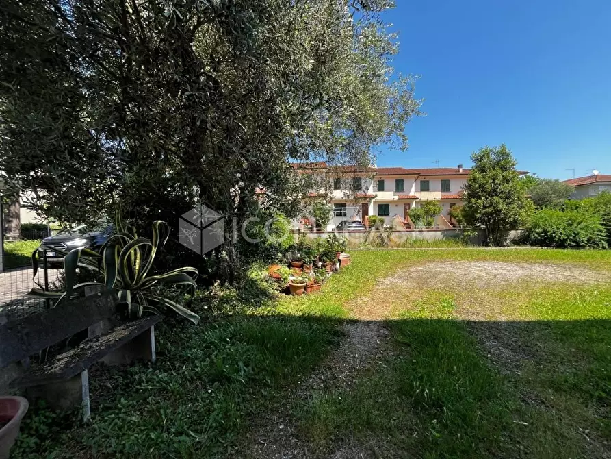 Immagine 44 di Villa in vendita  a Santa Maria A Monte