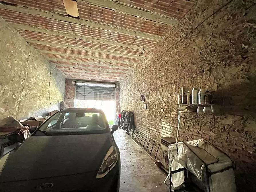 Immagine 38 di Villa in vendita  a Santa Maria A Monte