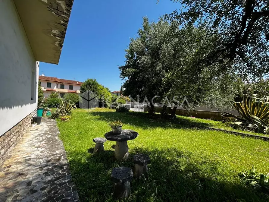 Immagine 45 di Villa in vendita  a Santa Maria A Monte