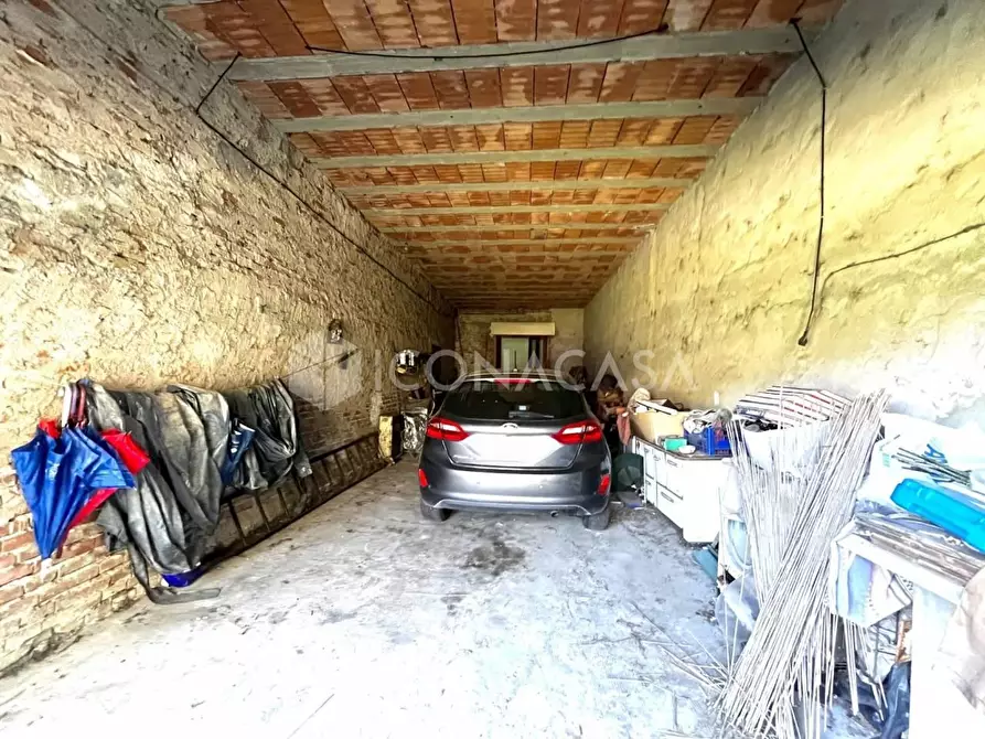 Immagine 40 di Villa in vendita  a Santa Maria A Monte