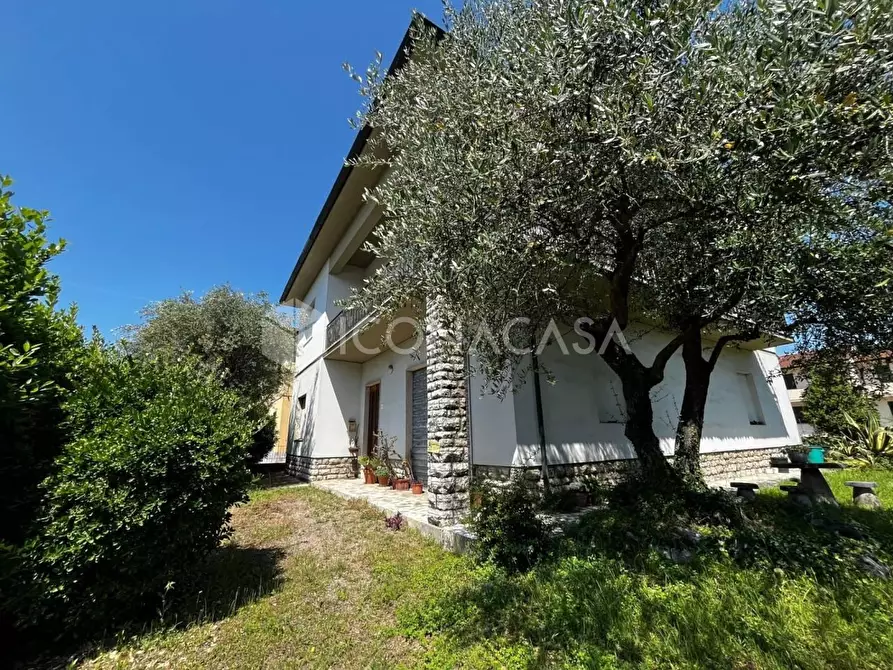 Immagine 56 di Villa in vendita  a Santa Maria A Monte