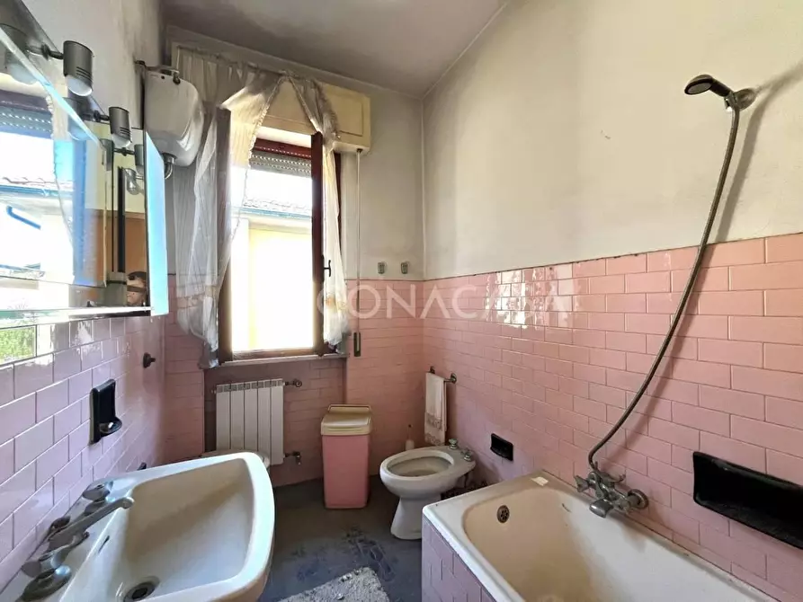 Immagine 36 di Villa in vendita  a Santa Maria A Monte
