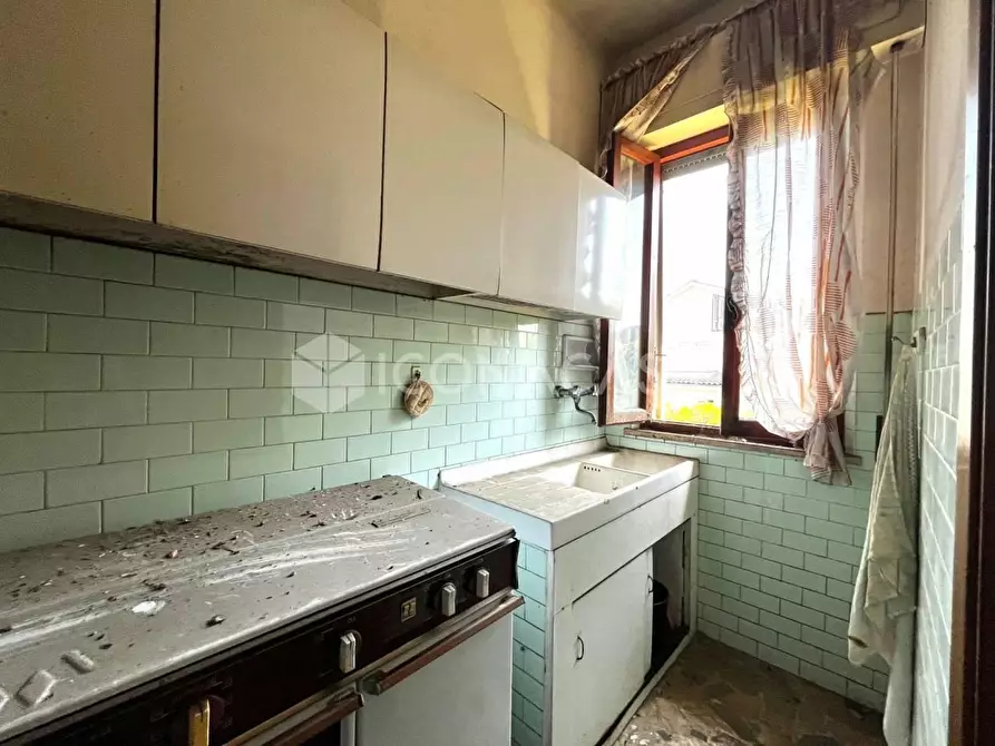 Immagine 18 di Villa in vendita  a Santa Maria A Monte