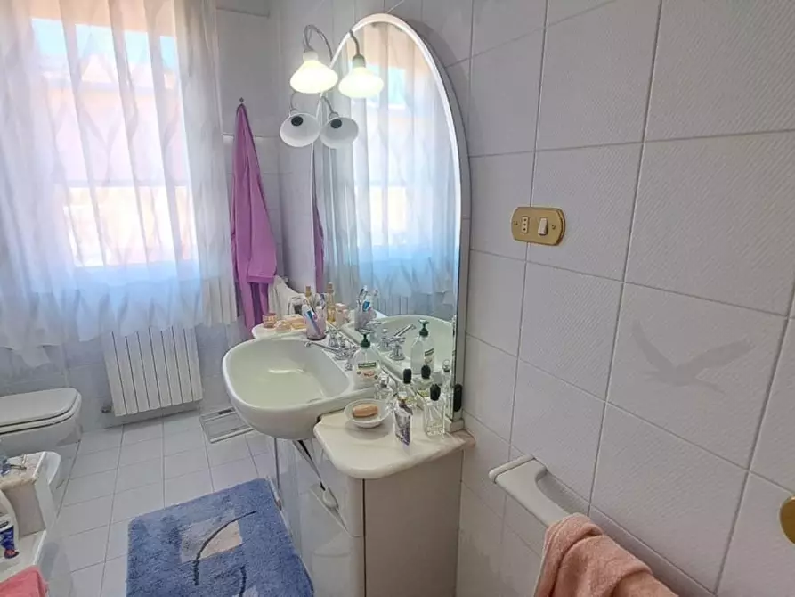 Immagine 16 di Appartamento in vendita  a Rosignano Marittimo