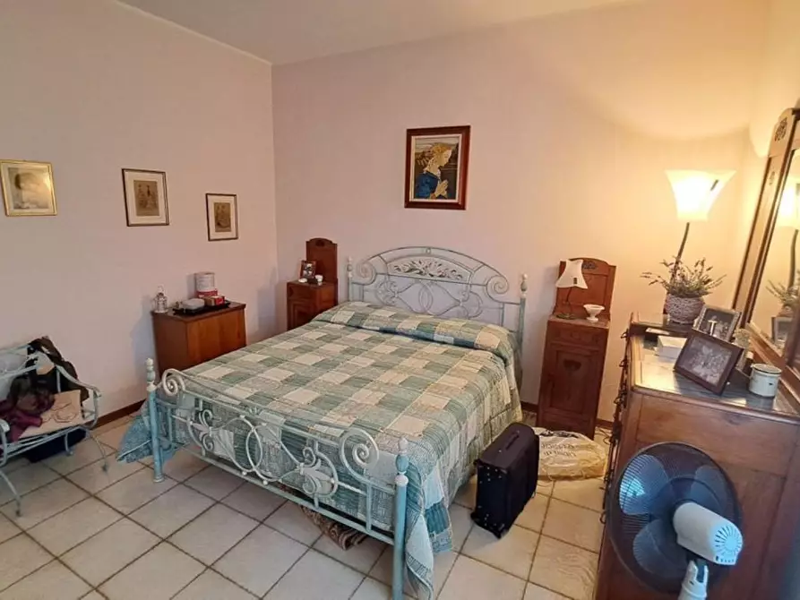 Immagine 12 di Appartamento in vendita  a Rosignano Marittimo