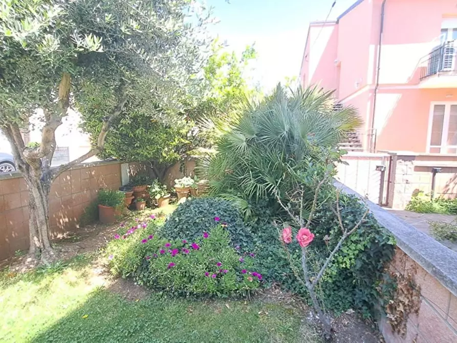 Immagine 20 di Appartamento in vendita  a Rosignano Marittimo