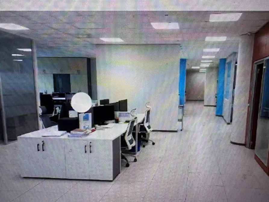 Immagine 2 di Ufficio in vendita  a Torino
