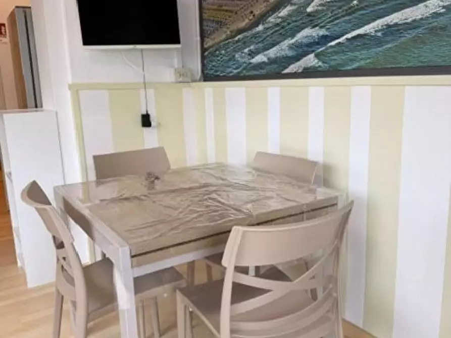 Immagine 8 di Appartamento in affitto  a Camaiore