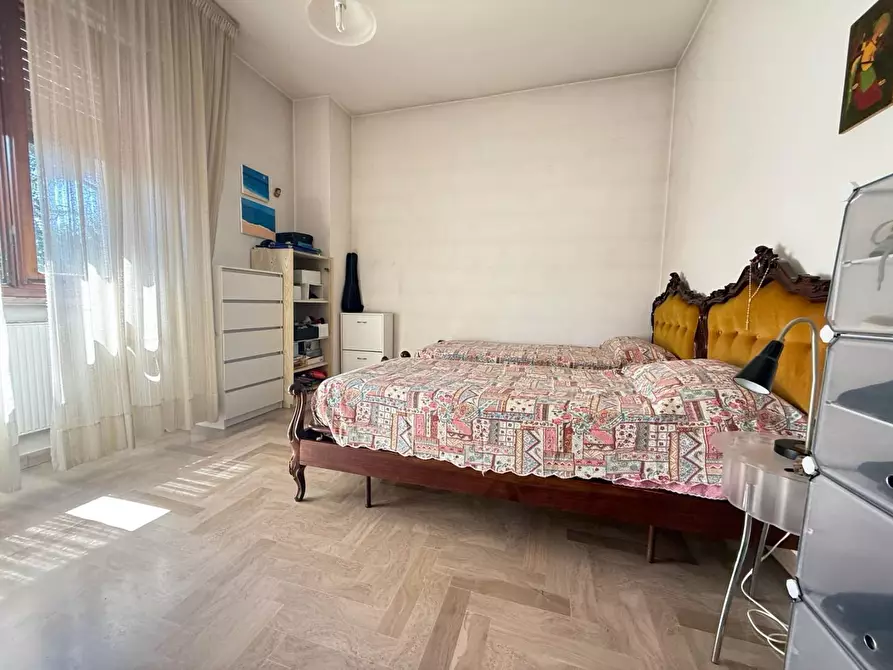 Immagine 25 di Casa bifamiliare in vendita  a Massa