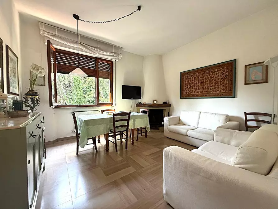Immagine 18 di Casa bifamiliare in vendita  a Massa