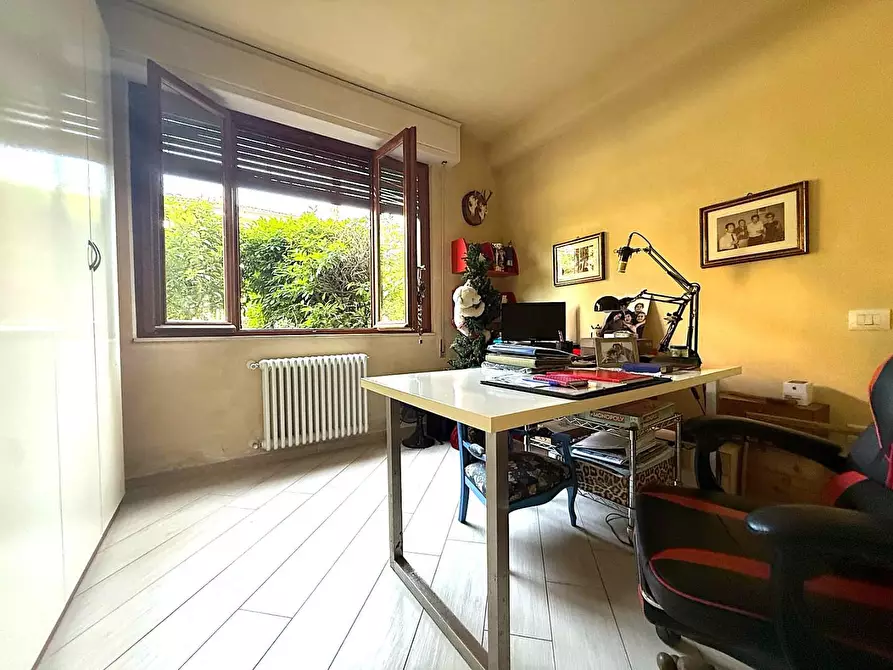 Immagine 14 di Casa bifamiliare in vendita  a Massa