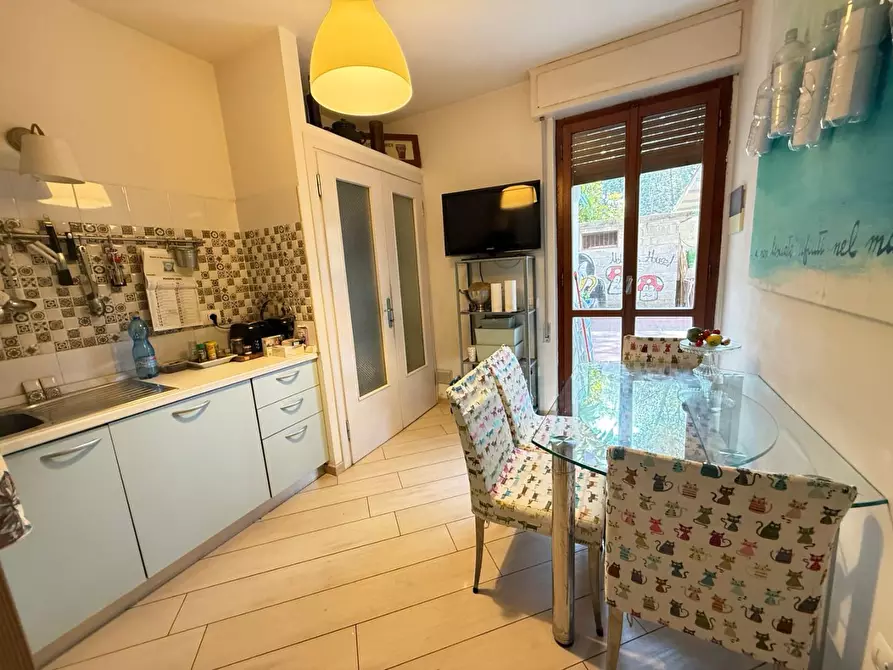 Immagine 7 di Casa bifamiliare in vendita  a Massa