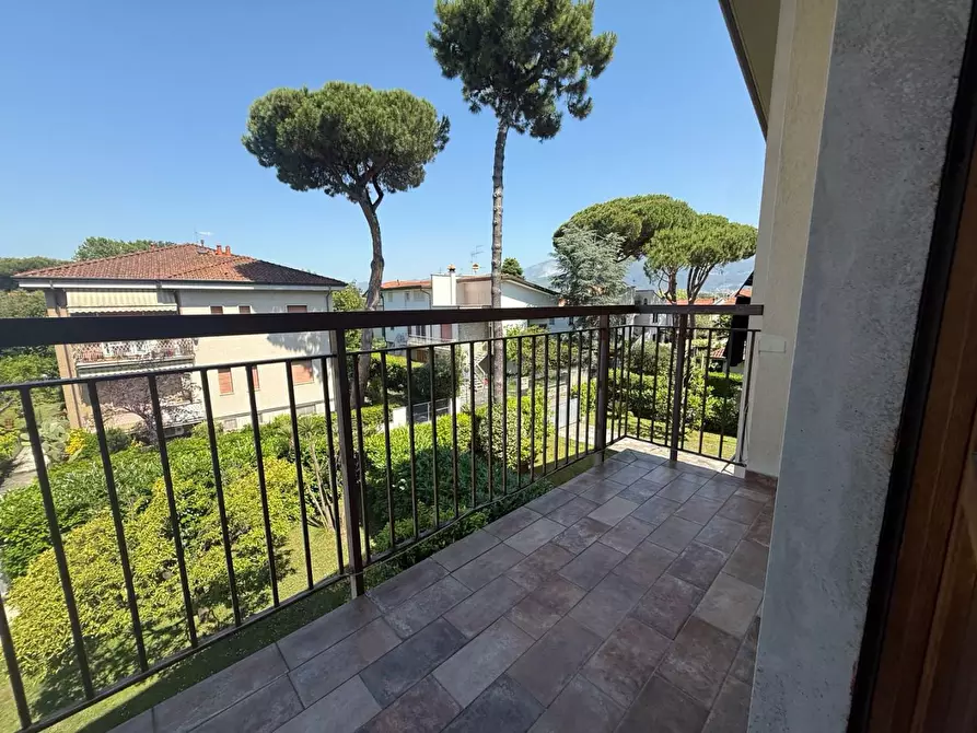 Immagine 33 di Casa bifamiliare in vendita  a Massa