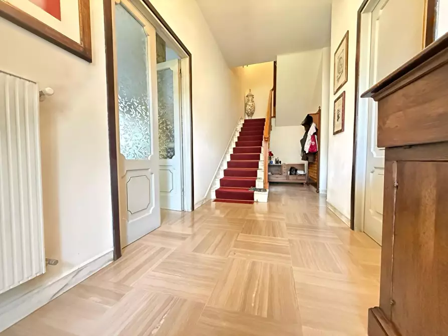 Immagine 15 di Casa bifamiliare in vendita  a Massa