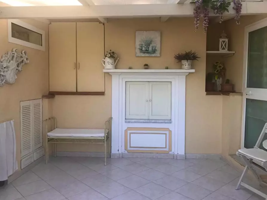 Immagine 23 di Villa in vendita  a Carrara