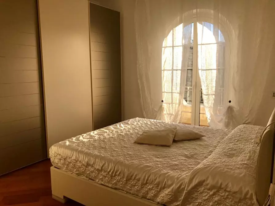 Immagine 14 di Villa in vendita  a Carrara