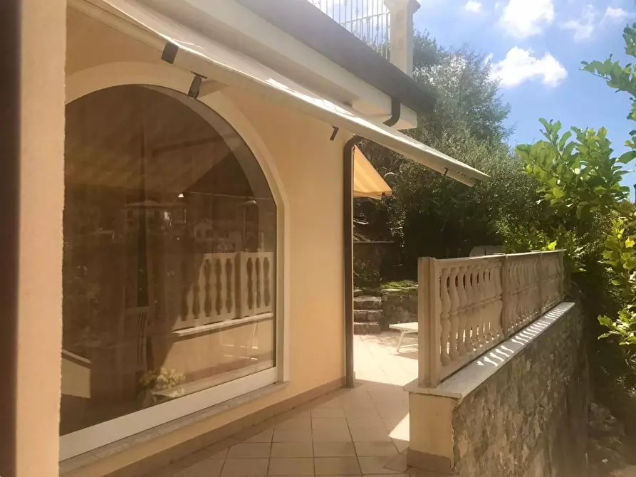 Immagine 29 di Villa in vendita  a Carrara