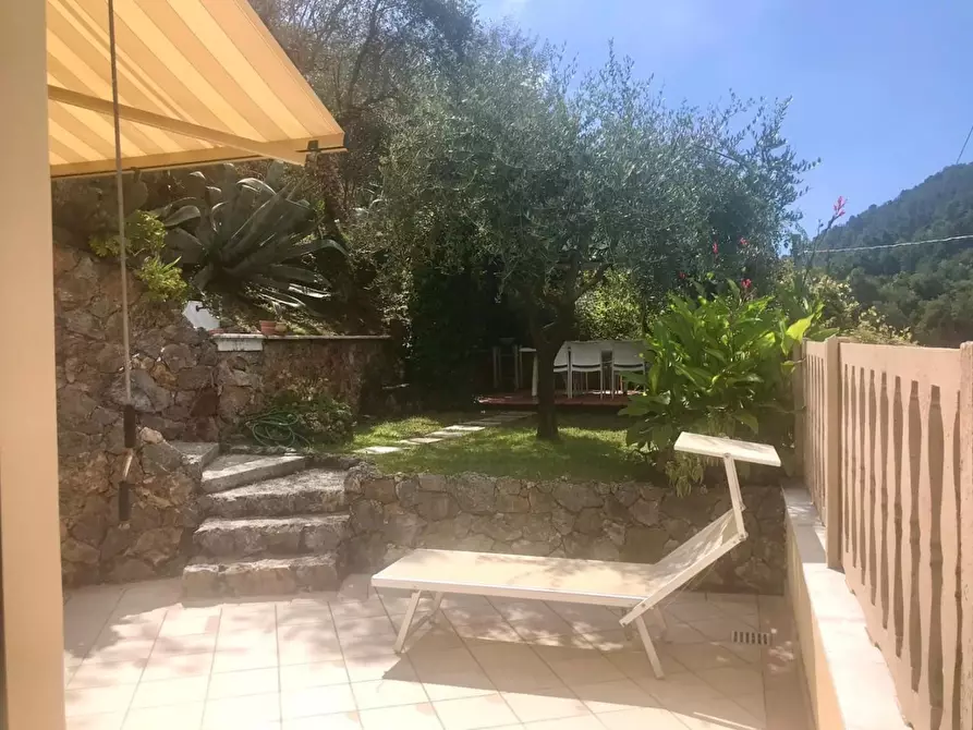 Immagine 28 di Villa in vendita  a Carrara