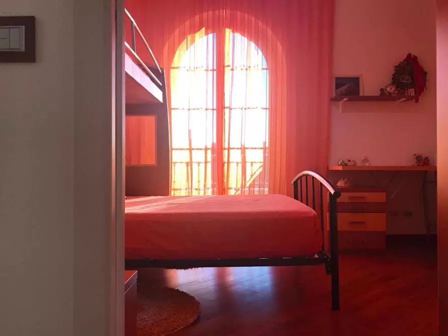 Immagine 16 di Villa in vendita  a Carrara